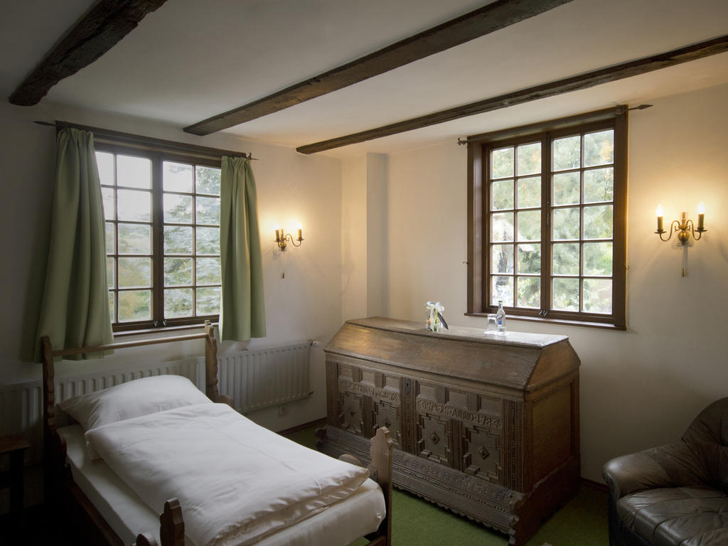 Hotel & Restaurant Gut Hungenbach Kürten Quarto foto