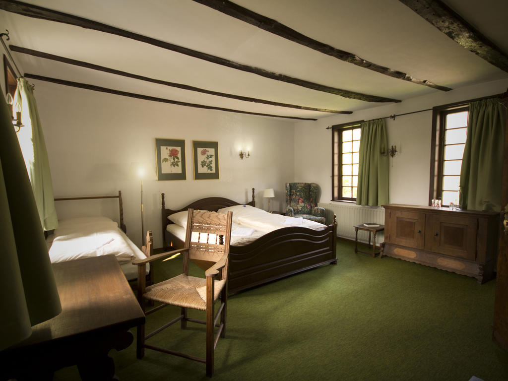 Hotel & Restaurant Gut Hungenbach Kürten Quarto foto