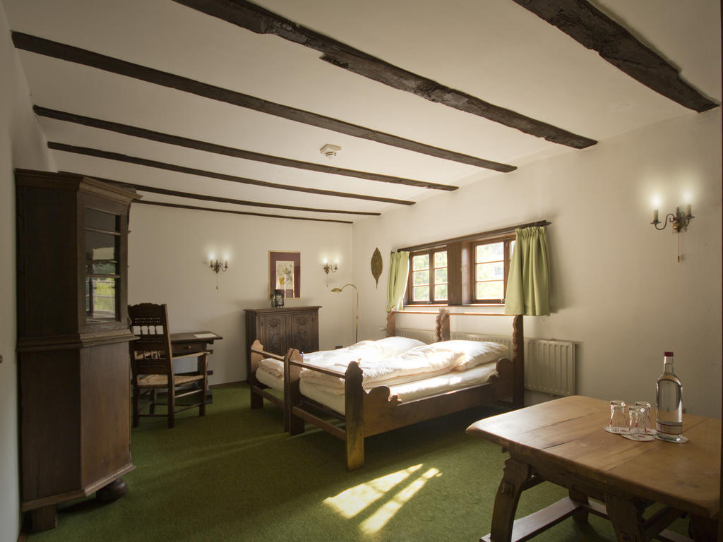 Hotel & Restaurant Gut Hungenbach Kürten Quarto foto